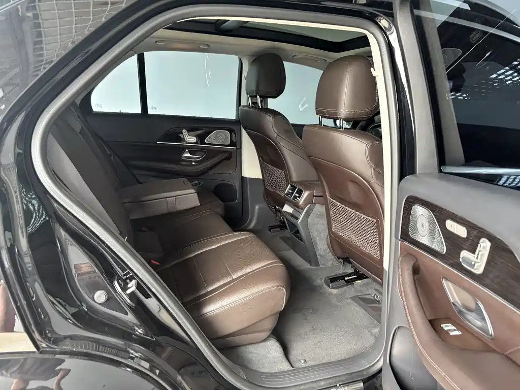 Mercedes-Benz GLE 2020 — фото 23