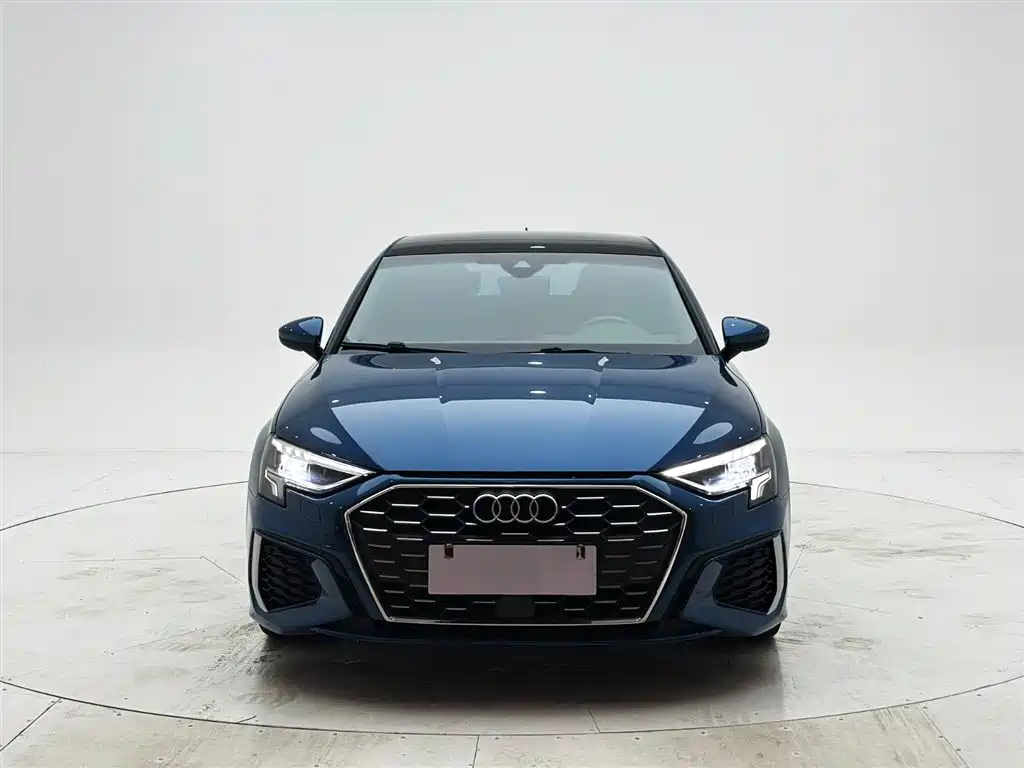 Audi A3 2022 — фото 2