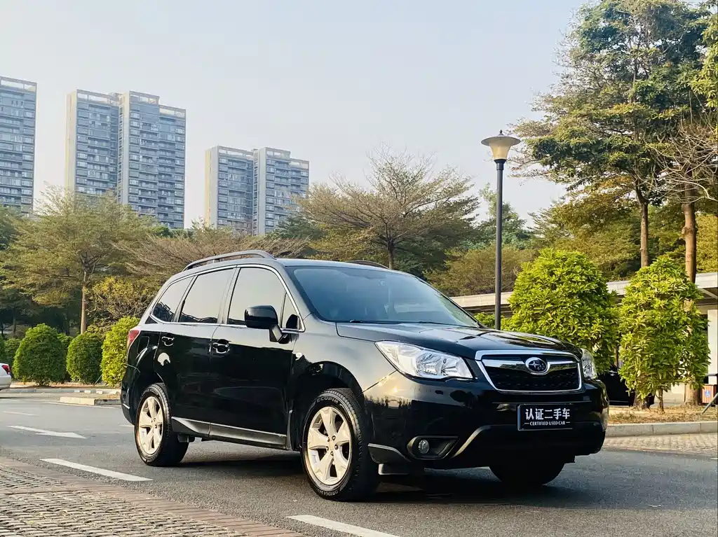 Subaru Forester 2014 — фото 3