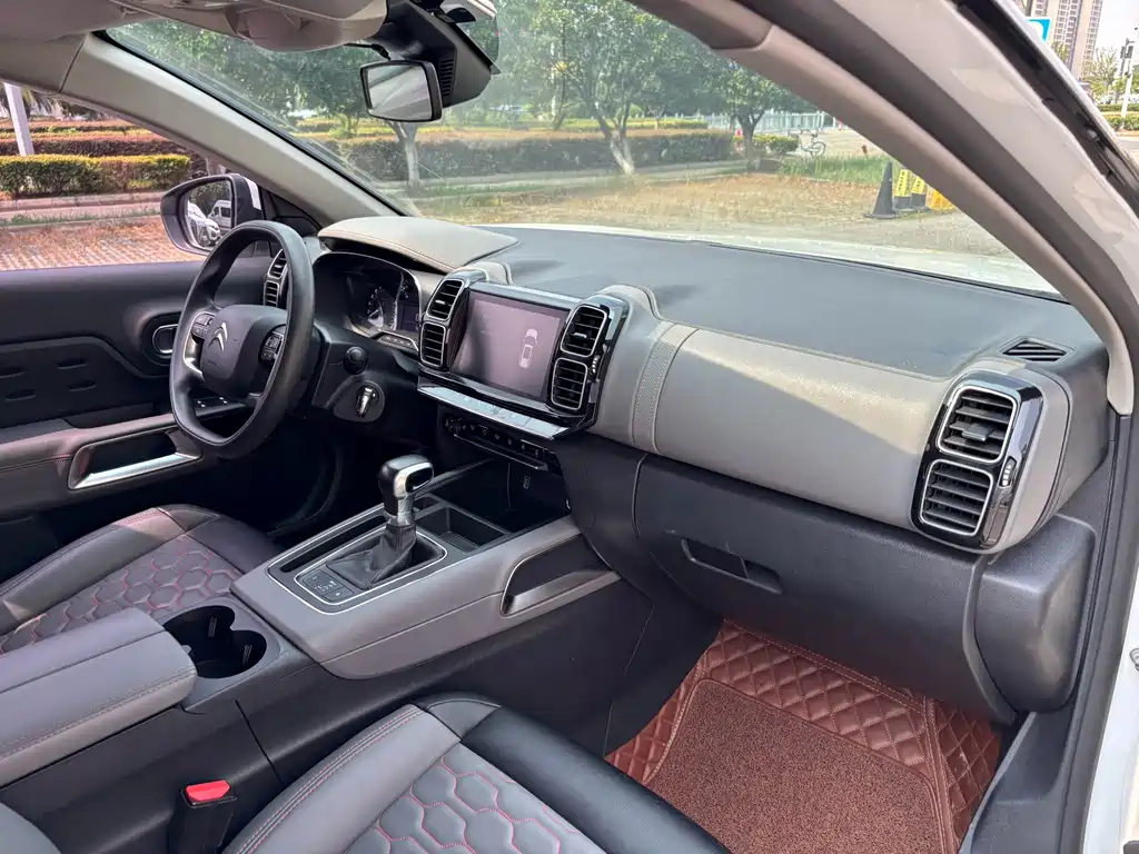 Citroën C5 Aircross 2019 — фото 20