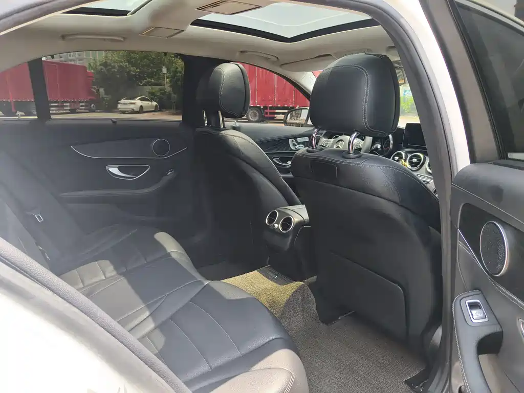 Mercedes-Benz C-Class 2016 — фото 11