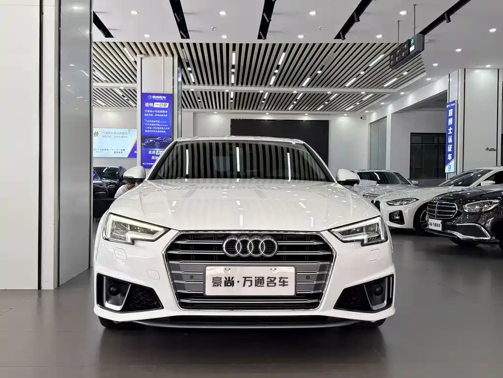 Audi A4L 2019