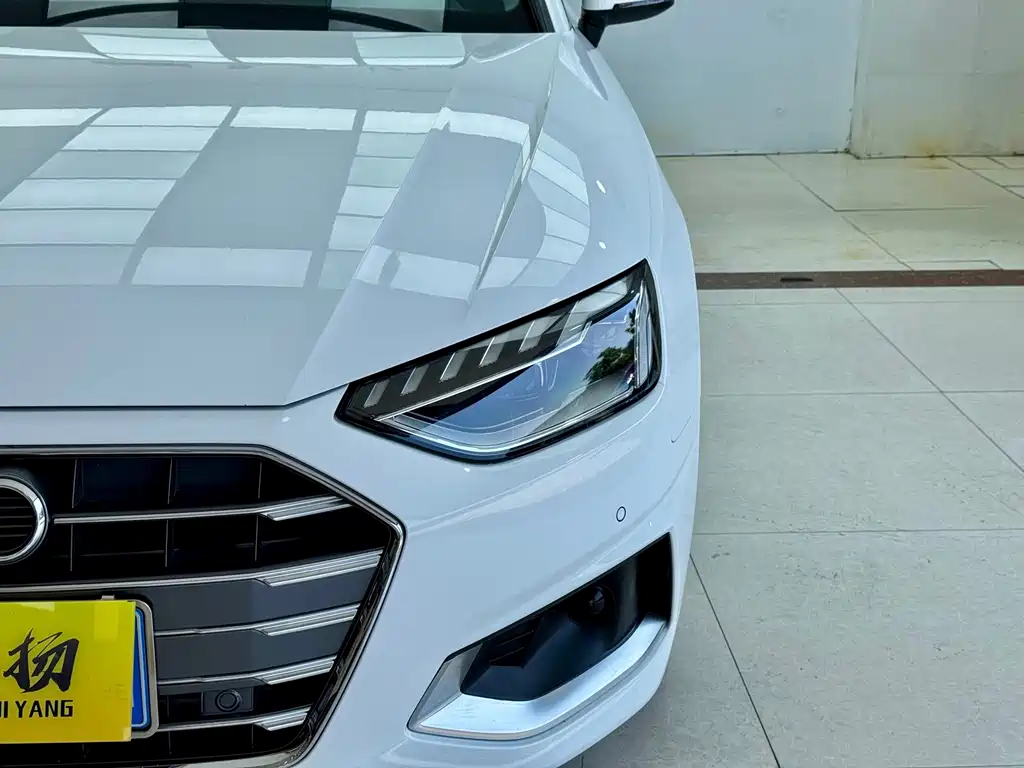 Audi A4L 2020