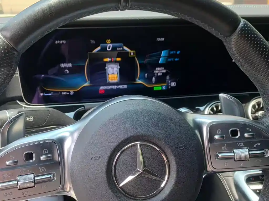 Mercedes-Benz AMG GT 2021 — фото 4