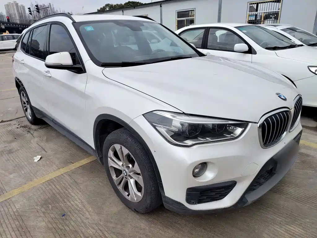 BMW X1 2017 — фото 22
