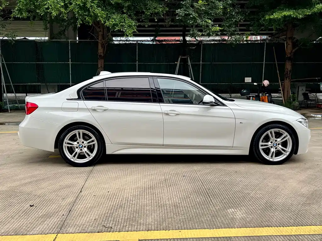 BMW 3 Series 2019
