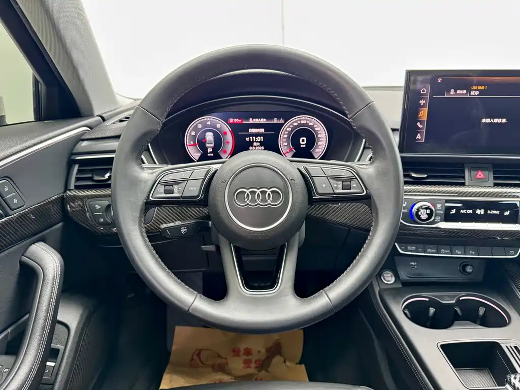 Audi A4L 2020 — фото 16