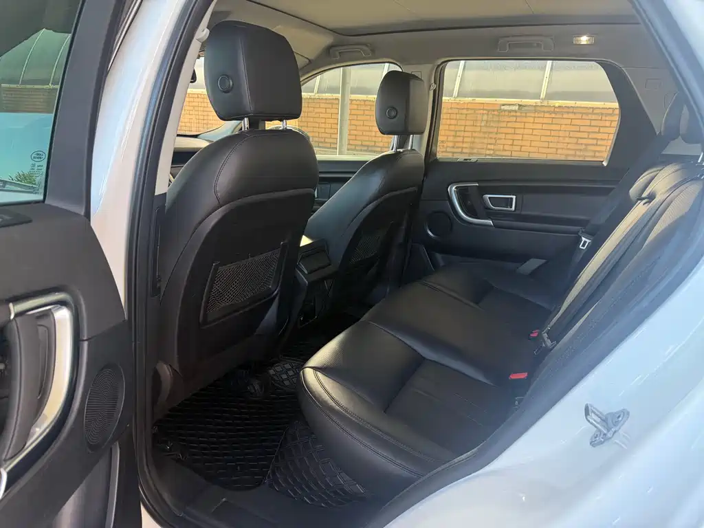 Land Rover Discovery Sport 2019 — фото 10