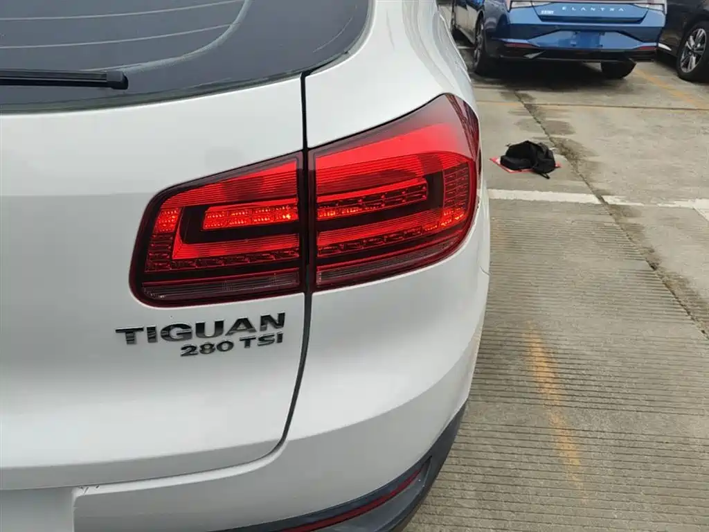 Volkswagen Tiguan 2018 — фото 8