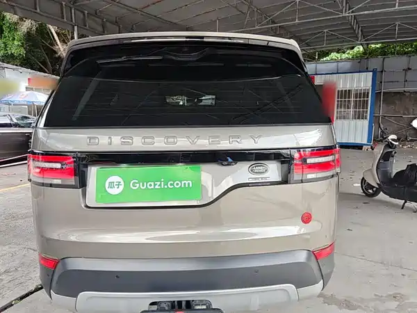 Land Rover Discovery 2019