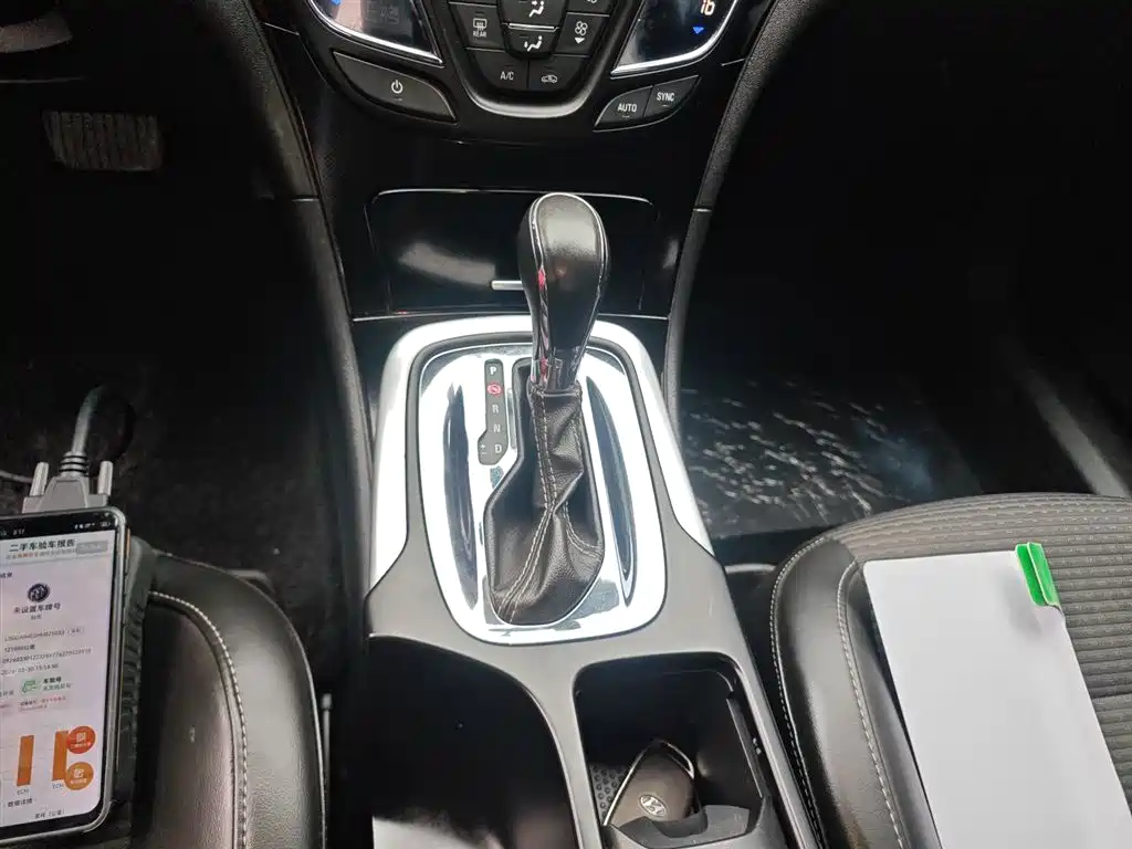 Buick Regal 2017 — фото 14