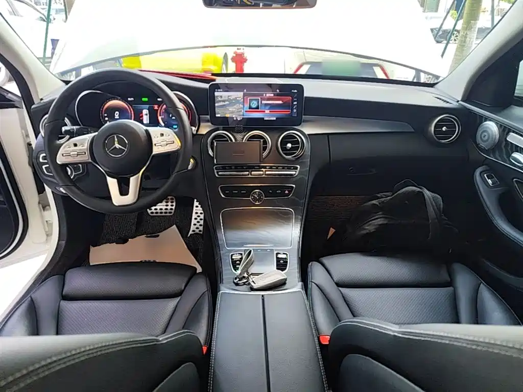 Mercedes-Benz C-Class 2020 — фото 10
