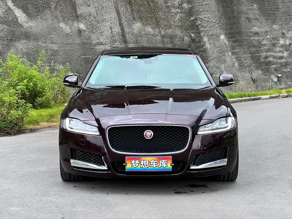 Jaguar XFL 2018 — фото 2