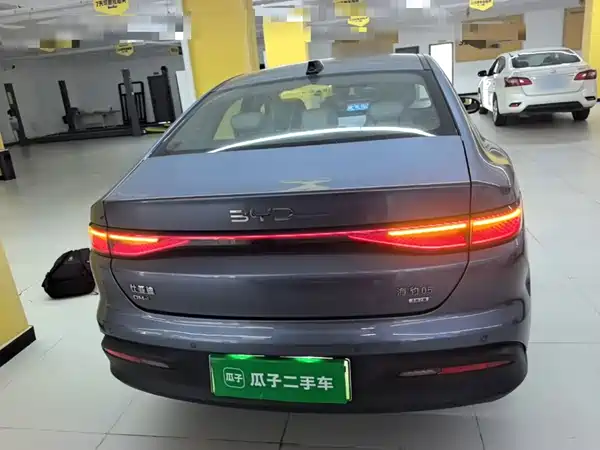 BYD Seal 05 DM-i 2025