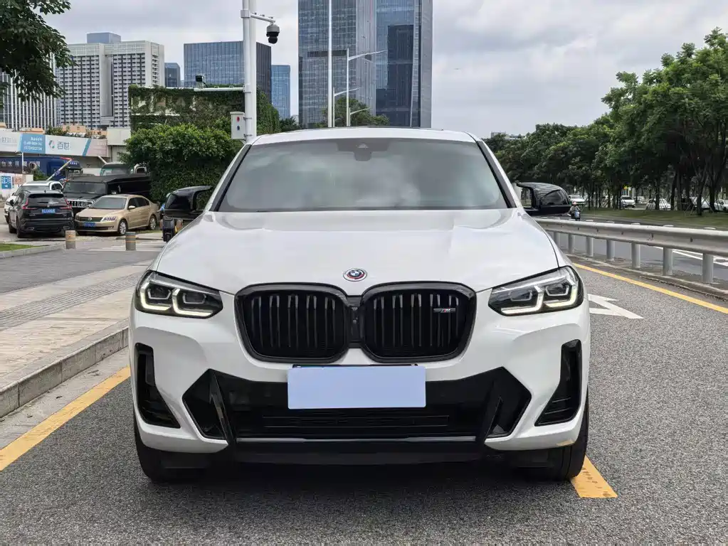 BMW X4 M40i 2022 — фото 2