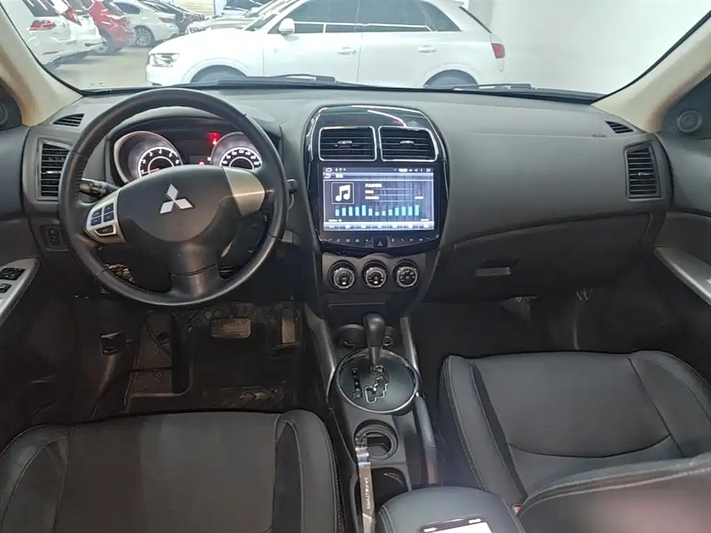 Mitsubishi ASX 2017 — фото 10