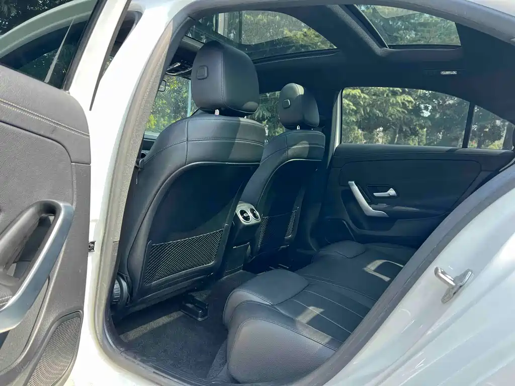 Mercedes-Benz A-Class 2020 — фото 10