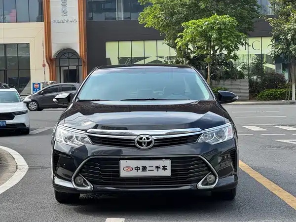 Toyota Camry 2016