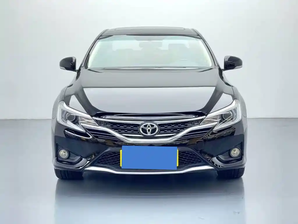 Toyota Reiz 2015 — фото 2