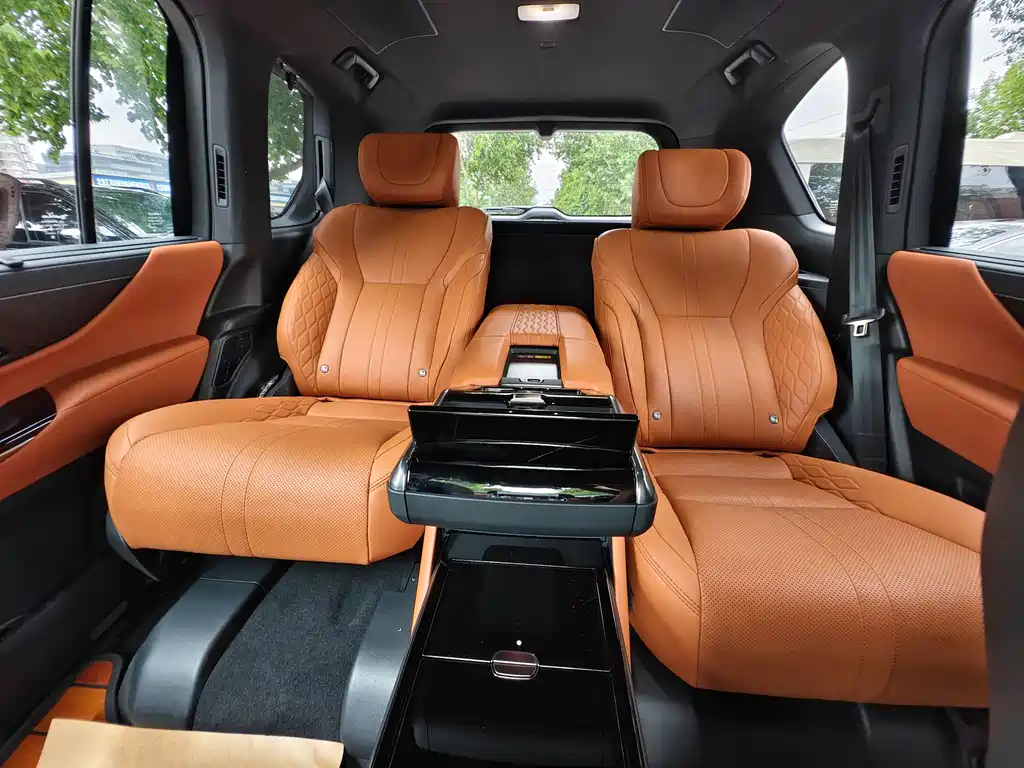 Lexus LX 2023 — фото 19