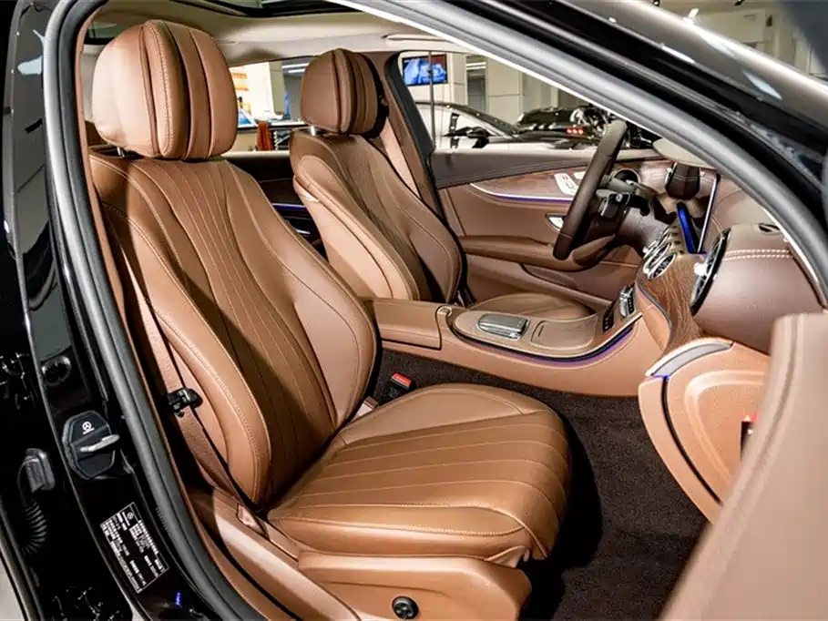 Mercedes-Benz E-Class 2023 — фото 22