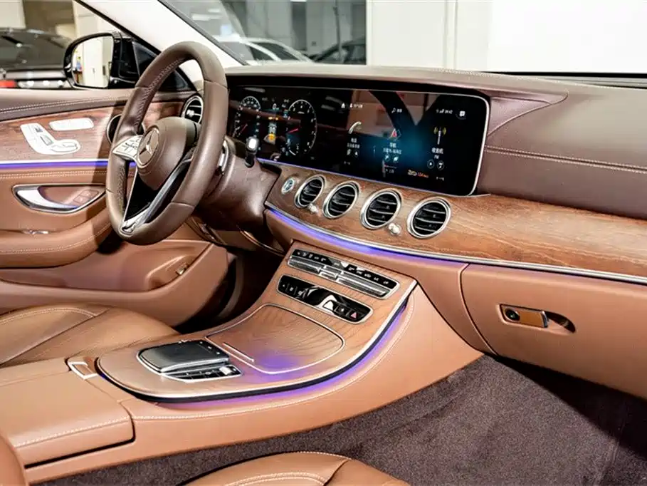 Mercedes-Benz E-Class 2023 — фото 20