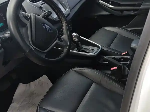Ford Escort 2017
