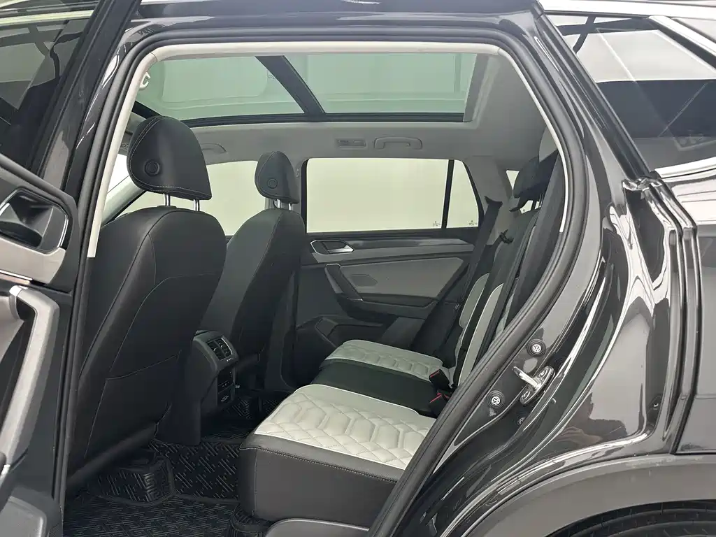 Volkswagen Tayron 2023