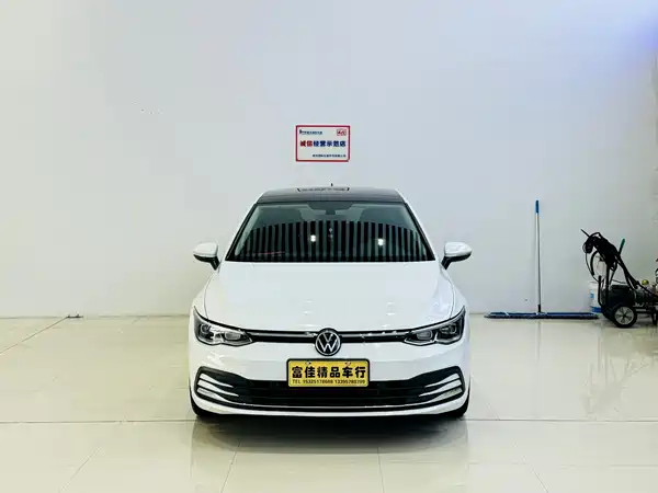 Volkswagen Golf 2022