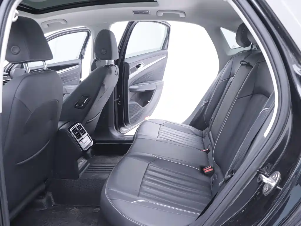 Volkswagen Passat 2023