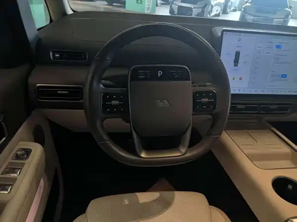 Li Auto MEGA 2024