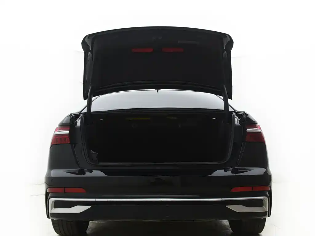 Audi A6L 2023