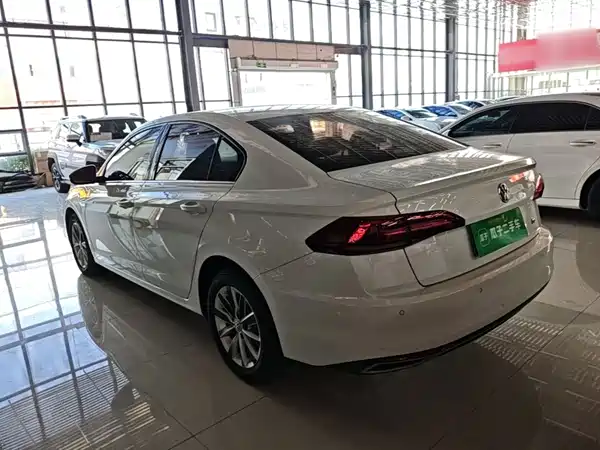 Volkswagen Bora 2021