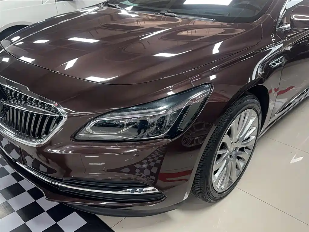Buick LaCrosse 2018 — фото 21