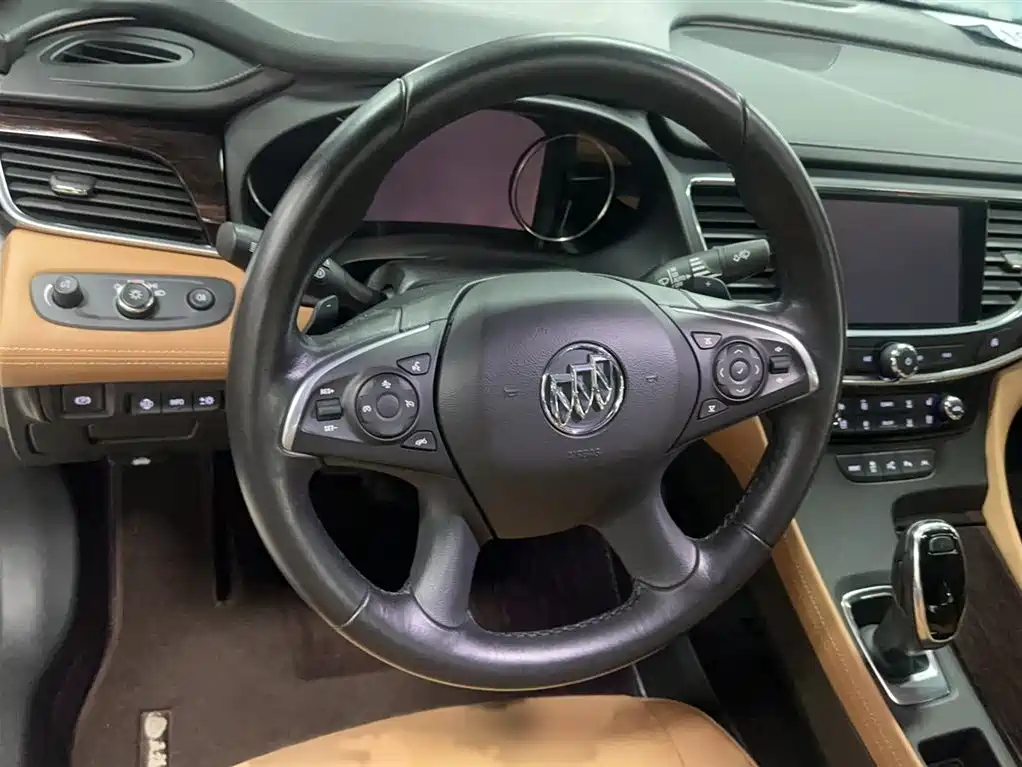 Buick LaCrosse 2018 — фото 3
