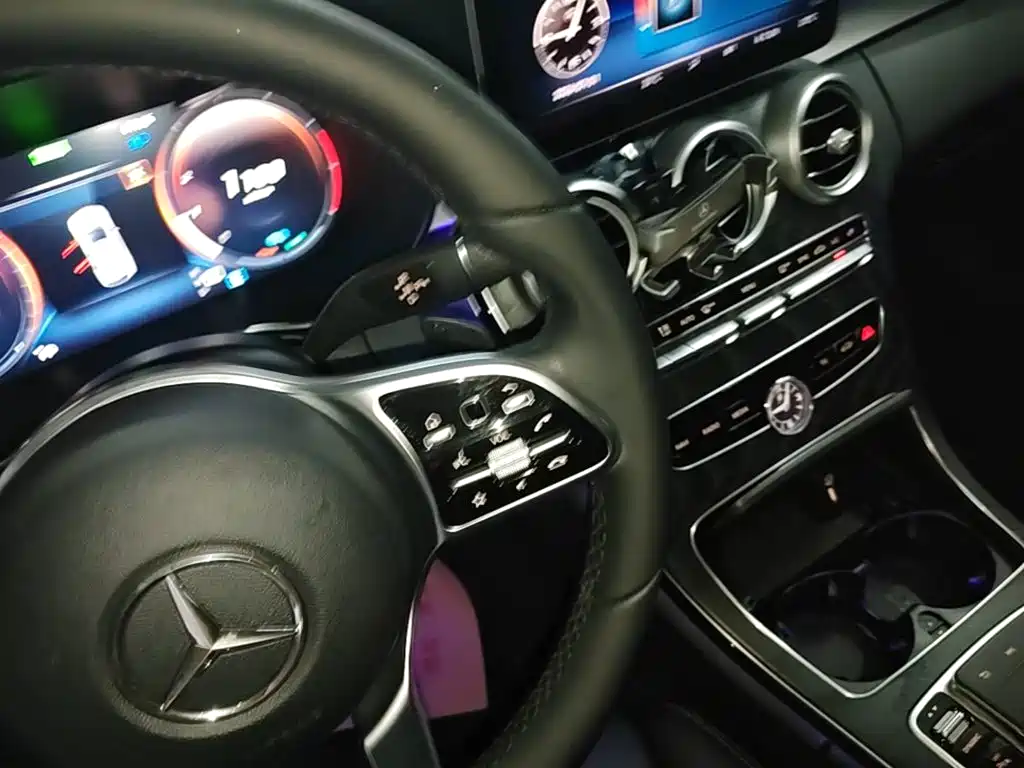 Mercedes-Benz C-Class 2020 — фото 14