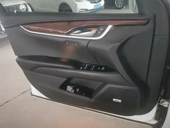 Cadillac XTS 2016