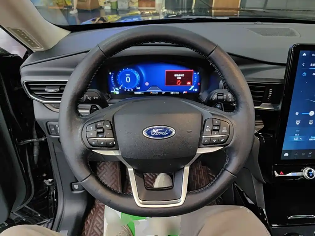Ford Explorer 2021 — фото 11