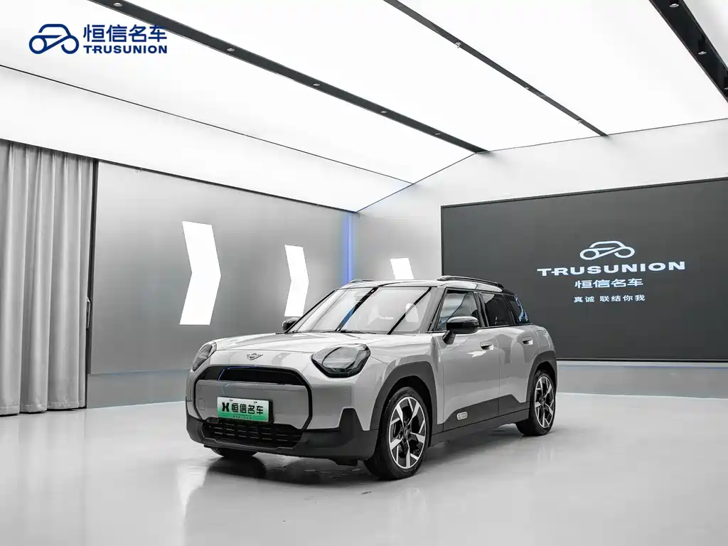 MINI ACEMAN EV 2024