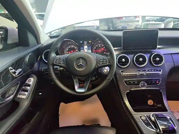 Mercedes-Benz C-Class 2018