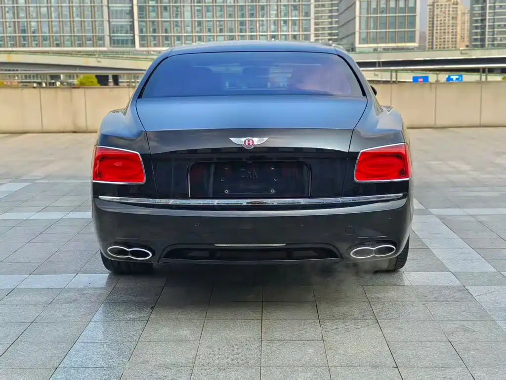 Bentley Flying Spur 2015 — фото 6