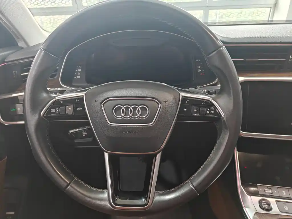 Audi A6L 2021