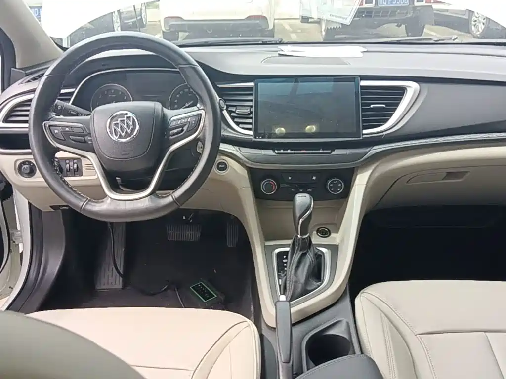 Buick Excelle 2018 — фото 10