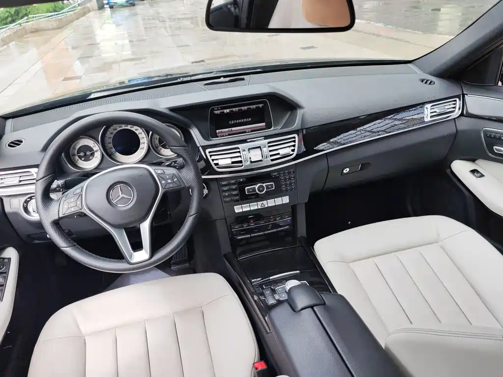 Mercedes-Benz E-Class 2014 — фото 10