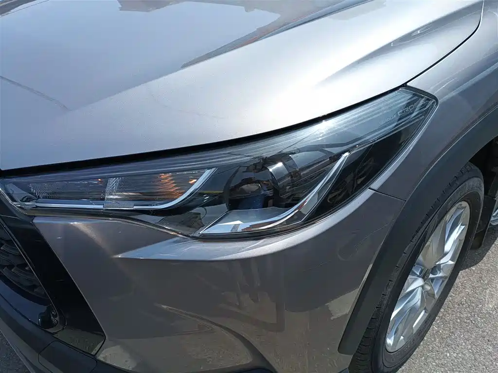 Toyota Corolla Cross 2023 — фото 17
