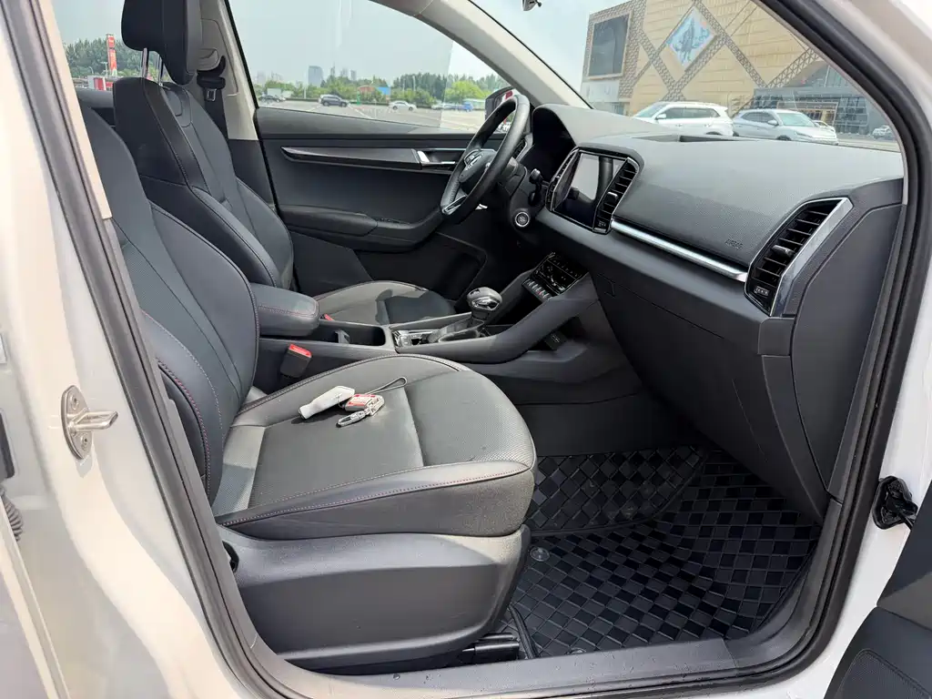 Skoda Karoq 2022 — фото 17
