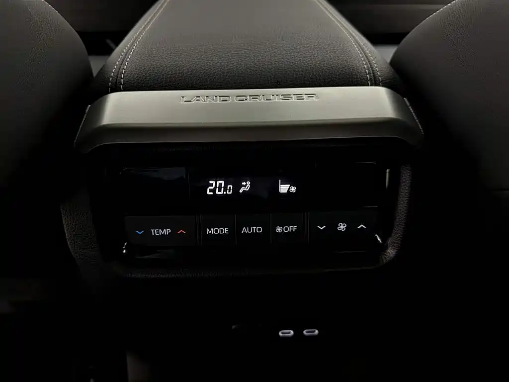 Toyota Prado 2025 — фото 17