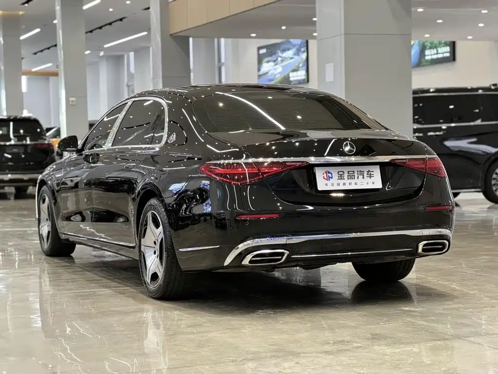 Mercedes-Benz Maybach S-Class 2024
