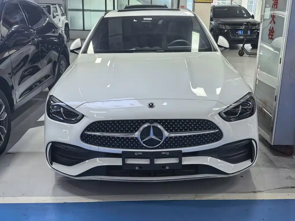 Mercedes-Benz C-Class 2022
