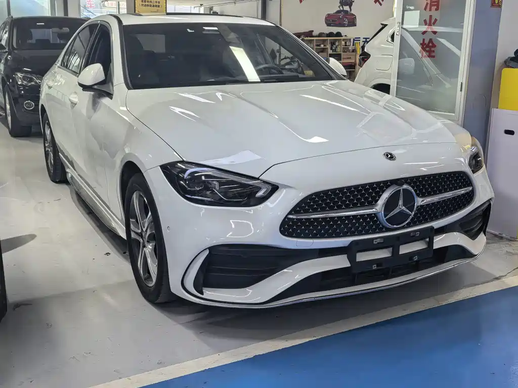 Mercedes-Benz C-Class 2022